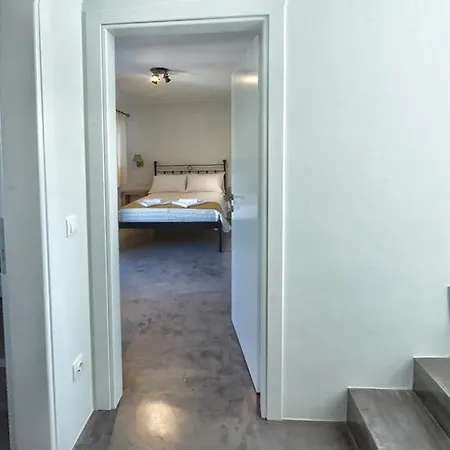 The Cassius Hill House Vila