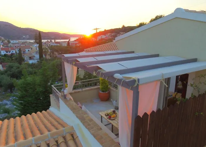 The Cassius Hill House * Kassiopi