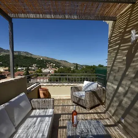 Villa The Cassius Hill House *